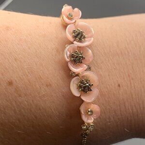 Lorna & Lilly Fashion Flower Bracelet